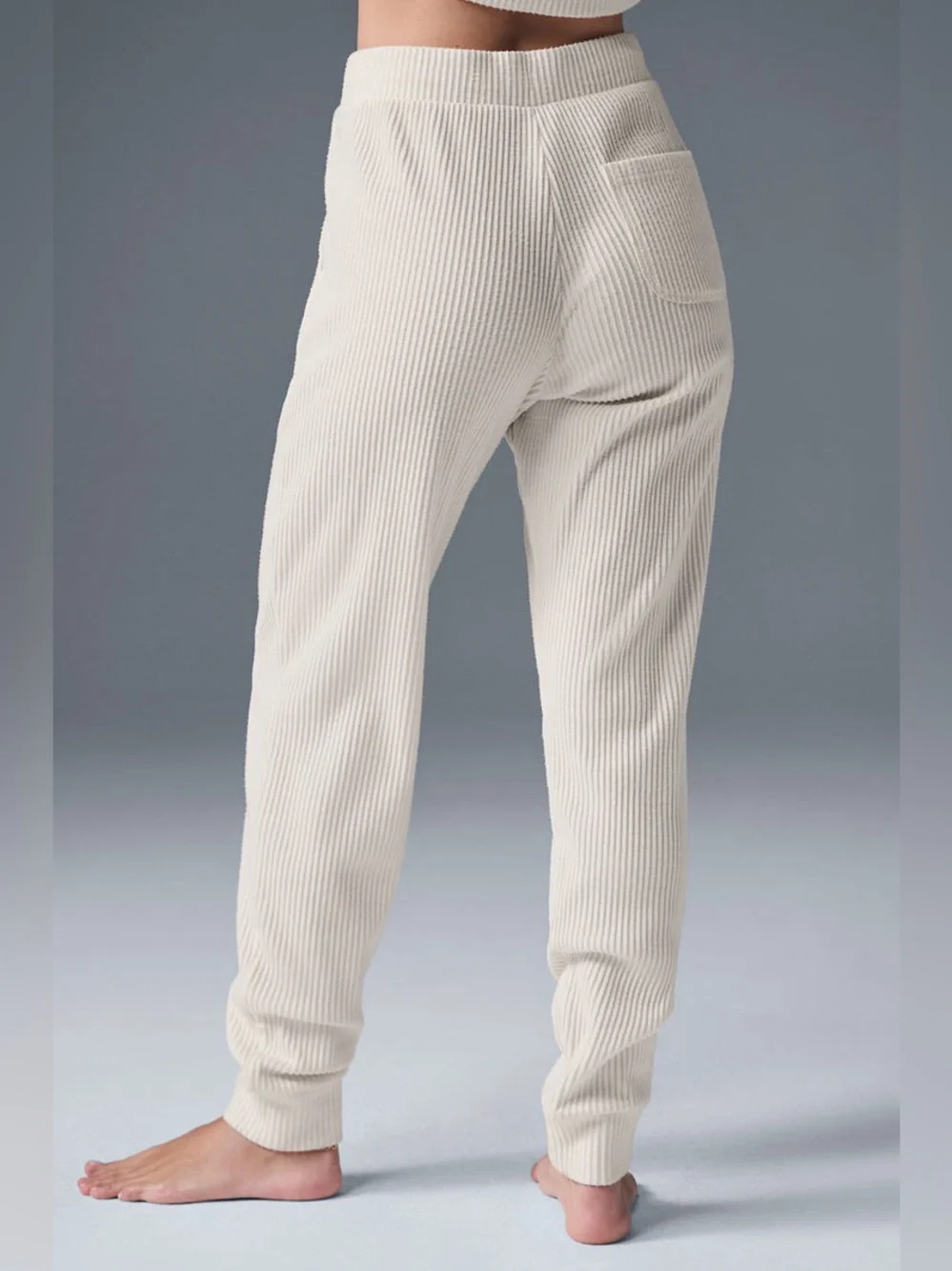 ALO Muse Sweatpants NWT Ivory Size XS